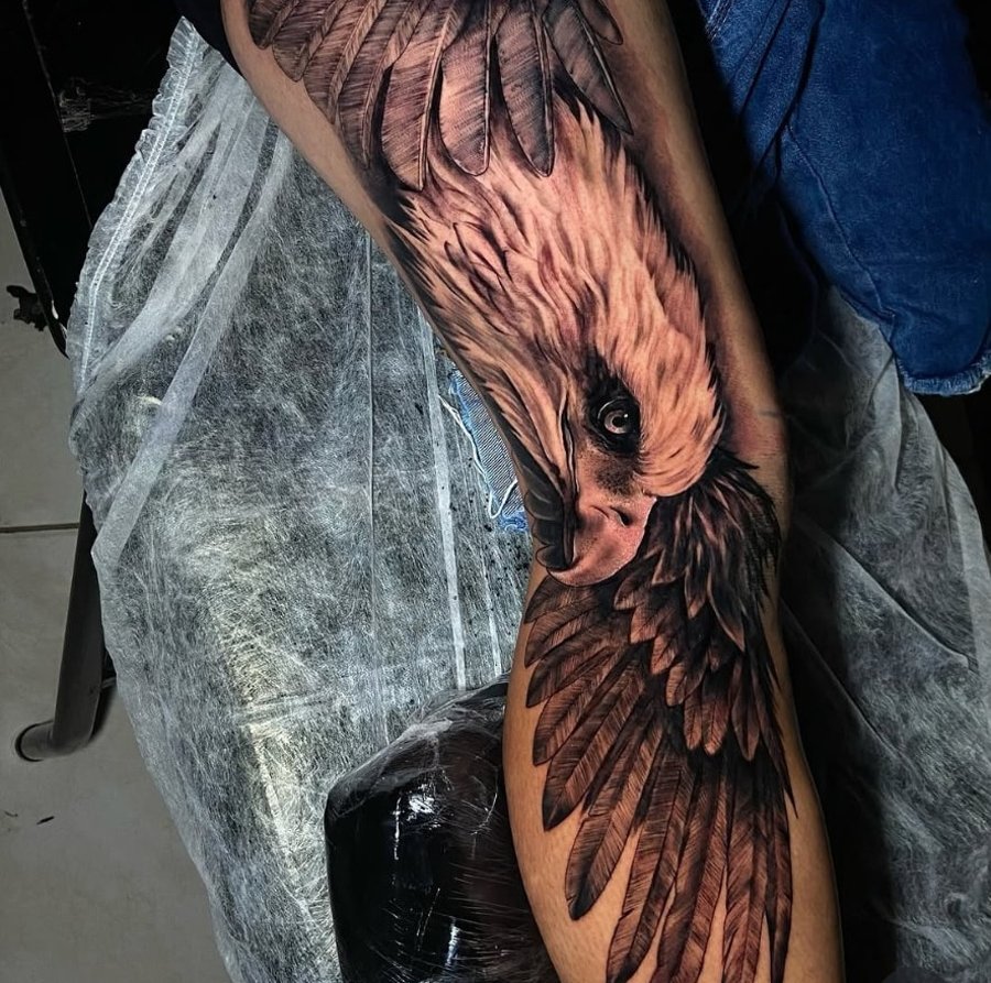 Tatuagem realista por Méio Girardi